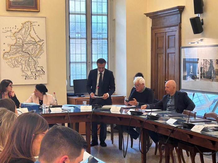 Domodossola, il Consiglio comunale dice no alla chiusura del Punto nascite del San Biagio