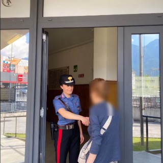 Domodossola, finte carabiniere truffano un'anziana: arrestate in flagranza