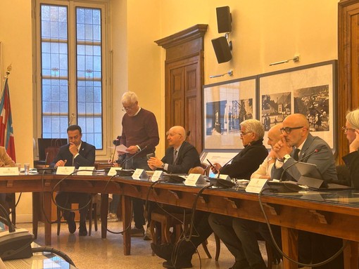 Domodossola, marciapiedi e alberature: “situazione critica”, ma niente interventi strutturali a breve