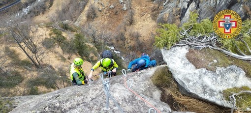 Turisti padovani bloccati sulla ferrata di Croveo, recuperati dal Soccorso Alpino