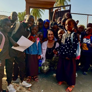 Torna la cena del “Regalo riciclato in maschera” per aiutare la scuola in Senegal