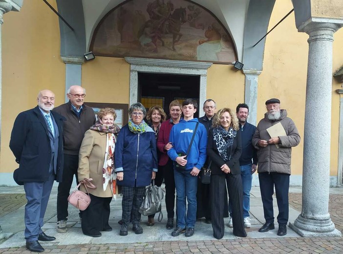 Cuzzago celebra mille anni di storia con un progetto editoriale sulla comunità e sulla chiesa di San Martino Cuzzago celebra mille anni di storia con un progetto editoriale sulla comunità e sulla chiesa di San Martino