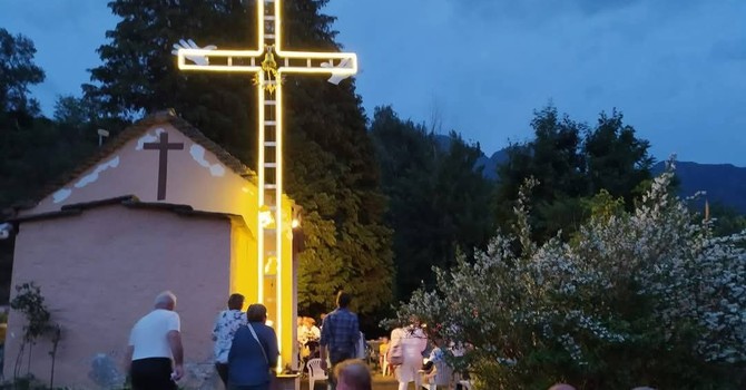 Trontano celebra Santa Rita al Croppo con messa, processione e benedizione delle rose