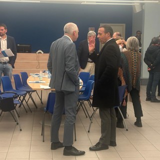 Conclusa la riunione dei sindaci dell’Asl: protocollate le sei candidature per il nuovo ospedale VIDEO