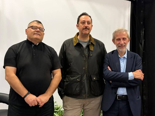 Da sinistra don Giovanni Fasulo, Mirko Zullo, Carlo Teruzzi Da sinistra don Giovanni Fasulo, Mirko Zullo, Carlo Teruzzi