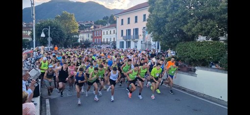 Il Giro del Lago di Mergozzo torna in notturna: attesi centinaia di podisti Il Giro del Lago di Mergozzo torna in notturna: attesi centinaia di podisti
