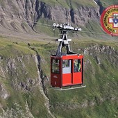 Soccorso Alpino ancora impegnato in alta Formazza: ragazza infortunata scendendo dal rifugio 3A Soccorso Alpino ancora impegnato in alta Formazza: ragazza infortunata scendendo dal rifugio 3A