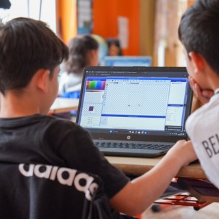 Gli alunni delle Bagnolini sperimentano la progettazione di videogiochi con Enaip