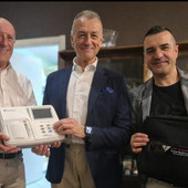 Un elettrocardiografo per la casa di riposo di Omegna: la solidarietà che fa la differenza Un elettrocardiografo per la casa di riposo di Omegna: la solidarietà che fa la differenza