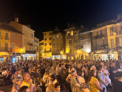 Estate nel Borgo: successo per la serata di cabaret