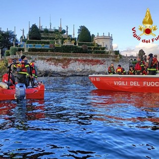 Vigili del fuoco da tutto il Piemonte per il corso di patente nautica nel Vco Vigili del fuoco da tutto il Piemonte per il corso di patente nautica nel Vco