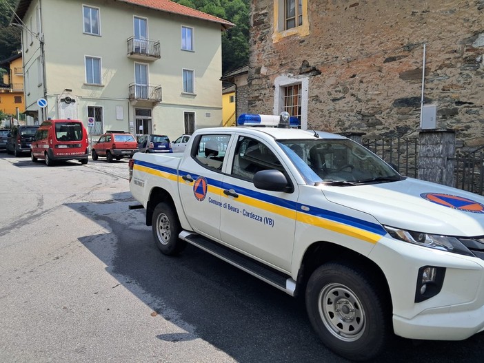 Incendio in Val Grande, la pioggia rallenta i fronti: baite dell’Alpe Aurinasca presidiate dai soccorritori FOTO e VIDEO Incendio in Val Grande, la pioggia rallenta i fronti: baite dell’Alpe Aurinasca presidiate dai soccorritori FOTO e VIDEO