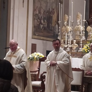 Giovedì Santo, grande partecipazione alla Messa in Collegiata VIDEO