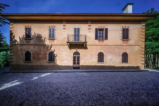 La Wine House in un servizio del fotografo Massimo Stringara fatto per il comune di Masera