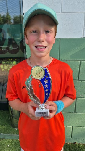 Leonardo Bassa secondo al torneo Under 12 di Angera: un altro podio per la Scuola Tennis Domodossola