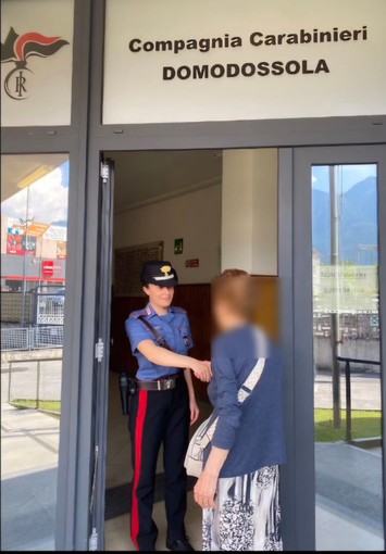 Domodossola, finte carabiniere truffano un'anziana: arrestate in flagranza