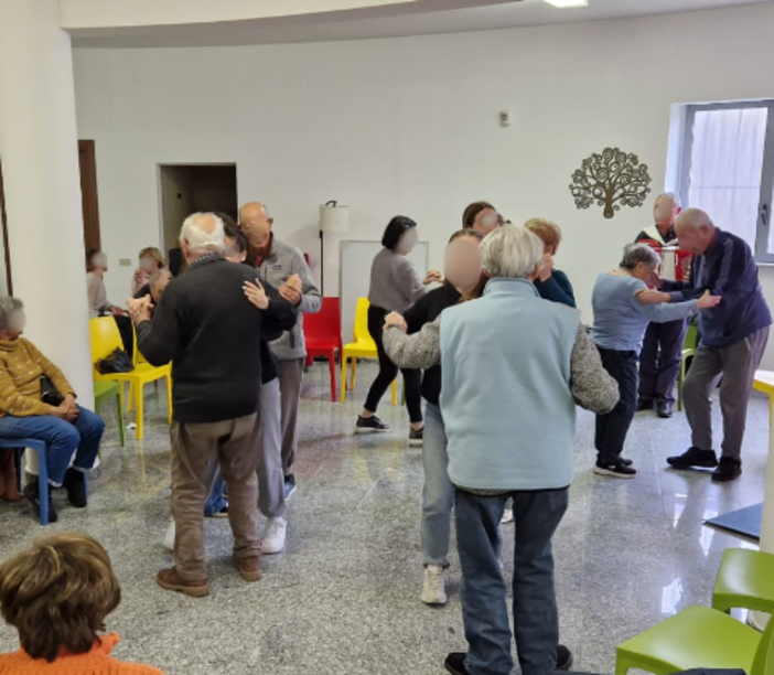 Conclusa positivamente la collaborazione dei ragazzi del Marconi Galletti Einaudi con l'Alzheimer Caffè