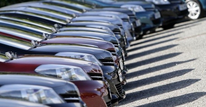 &quot;Targhe deteriorate: perché gli automobilisti sono costretti a pagarle di tasca propria?&quot;