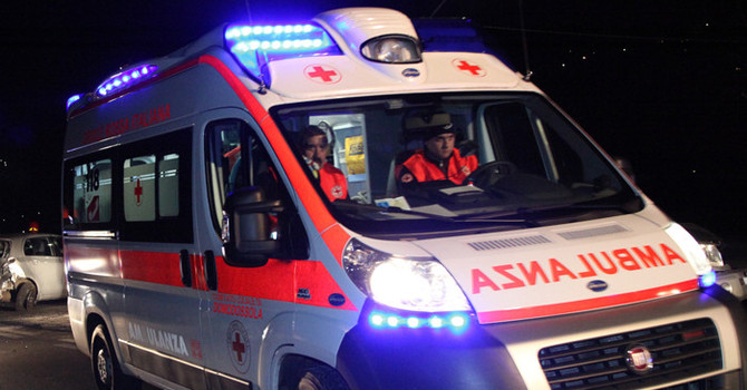 Cade da cavallo a Masera: giovane soccorsa e trasportata in codice rosso a Novara