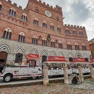 Borghi e turismo lento: come il trenino elettrico migliora l'accoglienza