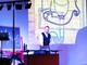 “Prof, posso andare in bagno?”, alle Floreanini lo spettacolo ironico e travolgente di Enrico Galliano VIDEO “Prof, posso andare in bagno?”, alle Floreanini lo spettacolo ironico e travolgente di Enrico Galliano VIDEO