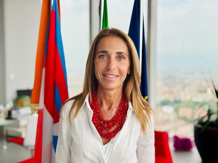 "Un nuovo inizio tra sogni, impegno e futuro": il messaggio dell'assessore regionale Elena Chiorino agli studenti "Un nuovo inizio tra sogni, impegno e futuro": il messaggio dell'assessore regionale Elena Chiorino agli studenti
