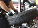 Da oggi un mese di tempo per montare le gomme invernali: l'obbligo scatterà il 15 novembre