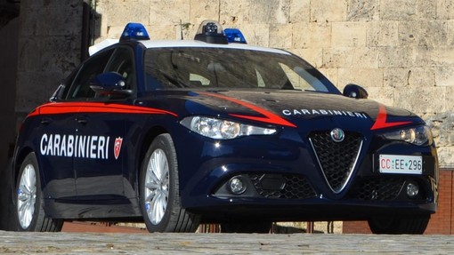 Non si ferma all’alt e fugge in moto: denunciato 50enne ubriaco dopo un inseguimento