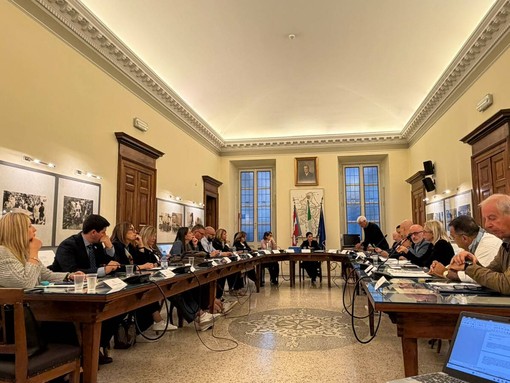 Acqua Novara Vco rileva Idrablu: dalla minoranza interrogativi sul futuro del servizio idrico Acqua Novara Vco rileva Idrablu: dalla minoranza interrogativi sul futuro del servizio idrico
