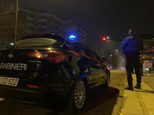 Dal Nord Ovest. Omicidio-suicidio a Castiglione Torinese: uomo spara e uccide la moglie, poi si toglie la vita Dal Nord Ovest. Omicidio-suicidio a Castiglione Torinese: uomo spara e uccide la moglie, poi si toglie la vita