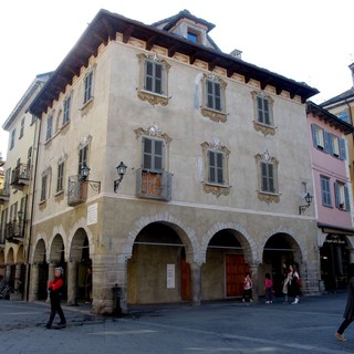 Collezione Poscio celebra la sua storia con la mostra &quot;10 anni a Casa De Rodis&quot;