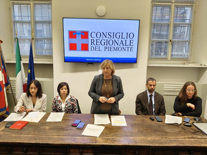 Minoranze all'attacco sul piano sociosanitario della Regione Minoranze all'attacco sul piano sociosanitario della Regione