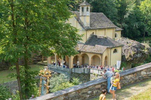 Il gruppo edile di Calasca Castiglione celebra il patrono San Giulio