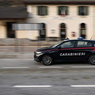 Risse tra minorenni fuori da scuola: sei denunciati