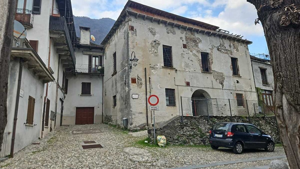 Vogogna, al via il cantiere per il restauro della Casa del Teatro