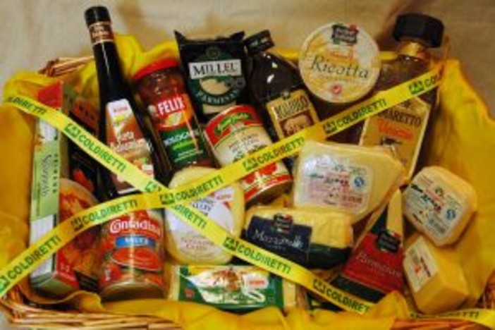 Gli agricoltori piemontesi si uniscono alla protesta di Coldiretti conto l'invasione dei prodotti stranieri