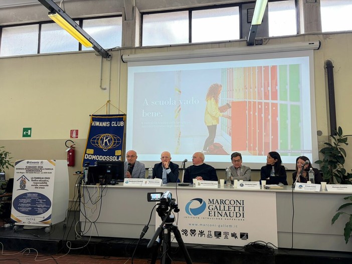 "La famiglia oggi": a Domodossola si è parlato di genitorialità