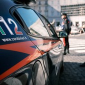 Tentata truffa del finto maresciallo: due giovani arrestati dai Carabinieri, recuperati oro e contanti a una 77enne