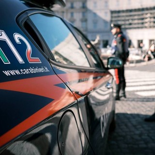 Tentata truffa del finto maresciallo: due giovani arrestati dai Carabinieri, recuperati oro e contanti a una 77enne