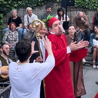 &quot;D come...Dante&quot;, un successo per la nuova commedia della Compagniadellozo
