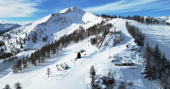 La regione presenta gli esiti del Bando Neve: "Fondo strategico per rilanciare gli impianti sciistici" La regione presenta gli esiti del Bando Neve: "Fondo strategico per rilanciare gli impianti sciistici"