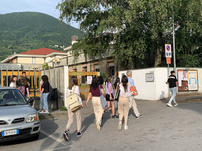 Maturità 2025, seconda prova al via: Cicerone al classico, allo scientifico Cartesio e le funzioni