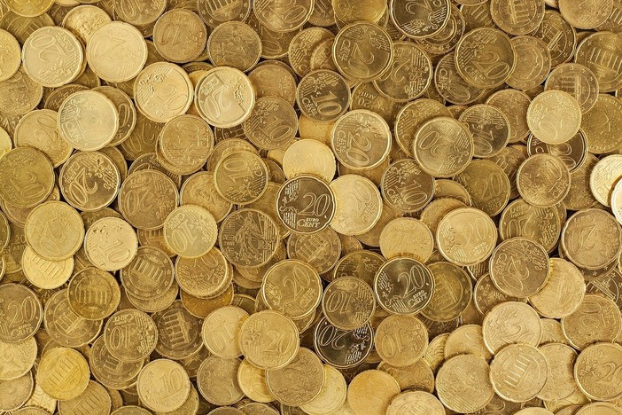 Congiuntura Confcommercio: incertezza e calo di fiducia pesano sulla crescita