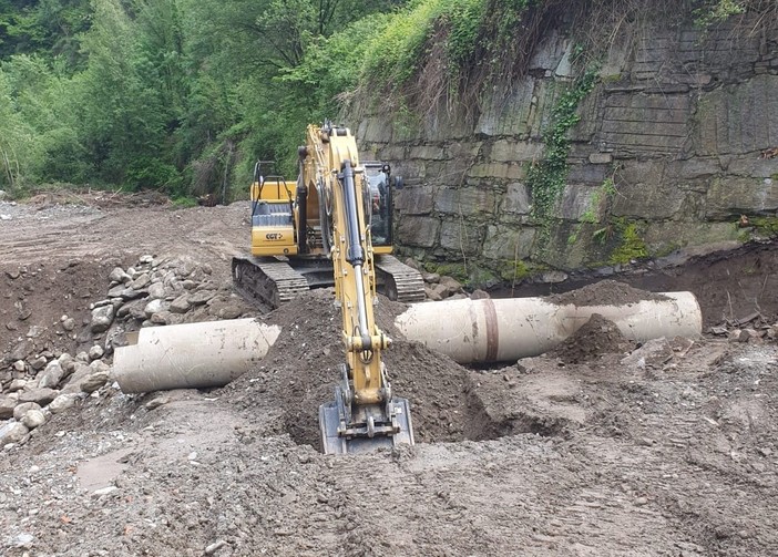 Bognanco, dopo la posa del ponte bailey si procede con i lavori sul versante