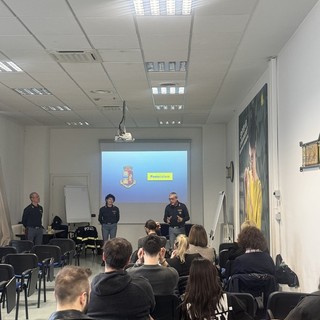 &quot;Guida sicura&quot;: anche il personale di Poste Italiane del Vco partecipa all'iniziativa della polizia