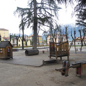 Il parco giochi di via Trieste cambia volto