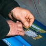 Trontano, Gratta e Vinci fortunato: vinti 20mila euro Trontano, Gratta e Vinci fortunato: vinti 20mila euro