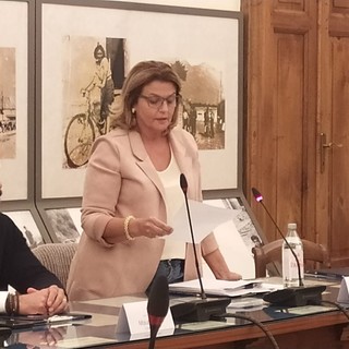 Domodossola approva variazione di bilancio da 400mila euro: fondi frontalieri per opere pubbliche