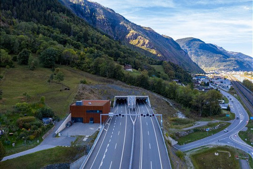 Chiuse per lavori alcune galleria della A9 in Vallese