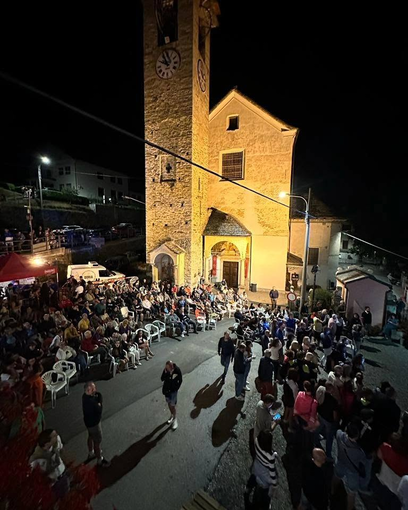 Bognanco sotto le stelle, musica e festa in piazza San Lorenzo